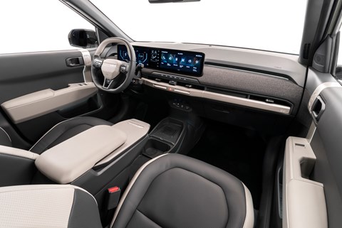 Kia EV3 - more interior